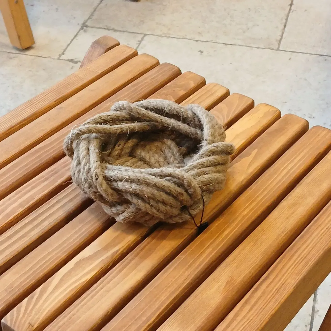 Handcrafted Medium Jute Bowl – Natural Fiber Storage Accent (13×8 cm)