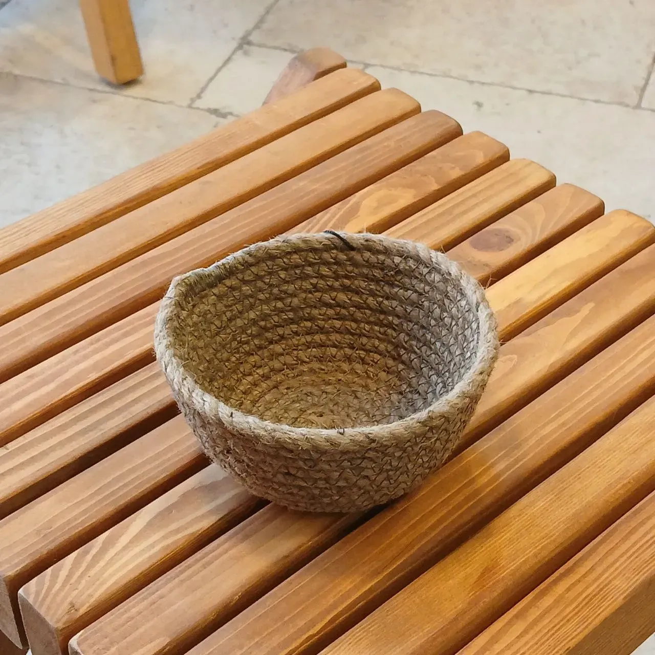 Handcrafted Medium Stitched Jute Pouch – Natural Fiber Storage (14×7 cm)