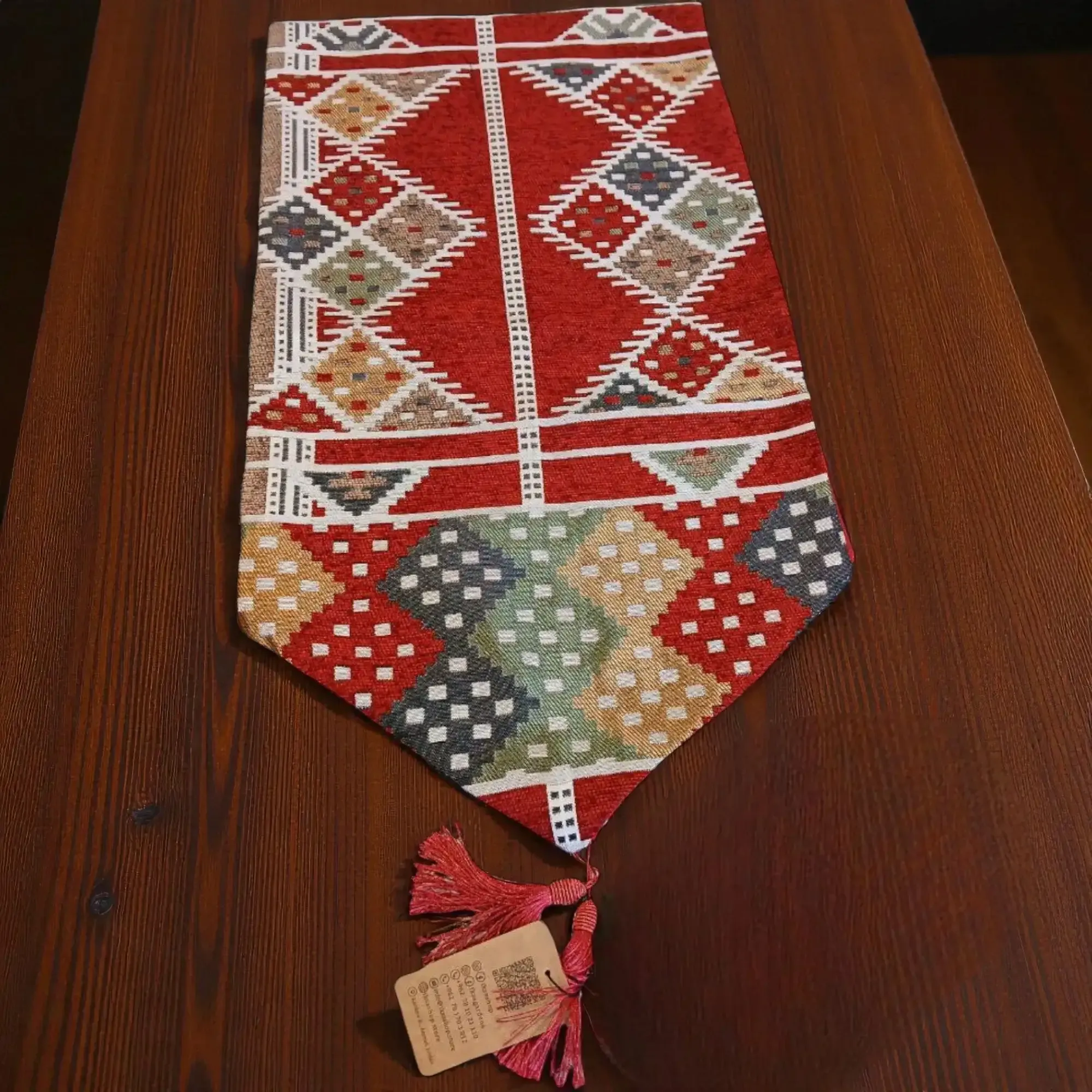 Elegant Handcrafted Table Runner – Premium Fabric (150×36 cm)